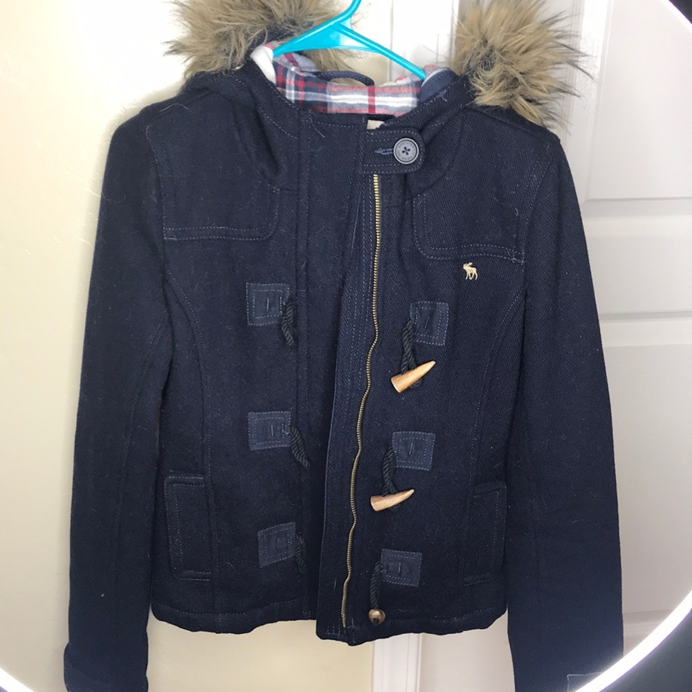 Abercrombie & Fitch fur lined navy blue pea coat